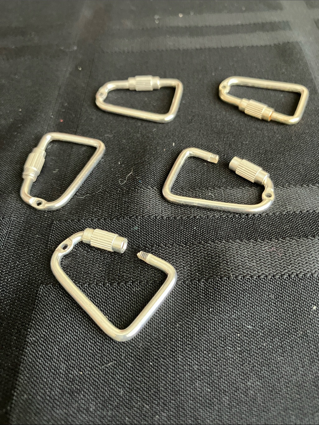 Silver Triangular ScrewLock Carabiner Key Holder Set Of 5